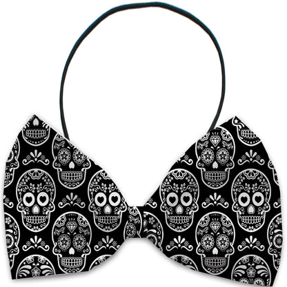 Pajaritas para Halloween para mascotas, perros y gatos, "Grupo de calaveras" *¡Disponibles en 12 opciones de patrones diferentes!*