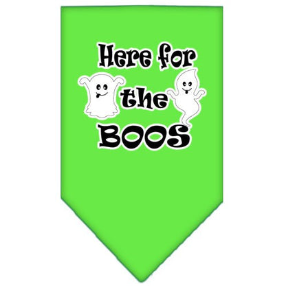 Bandana para perros y mascotas de Halloween serigrafiada con la frase "Here For The Boos"