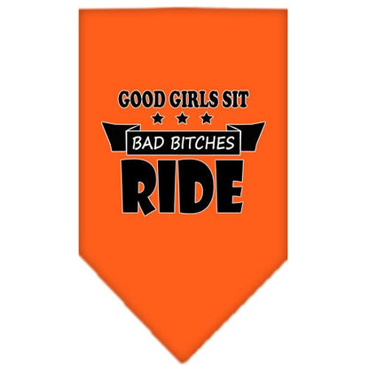 Bandana para mascotas y perros serigrafiada con la frase "Bitches Ride"