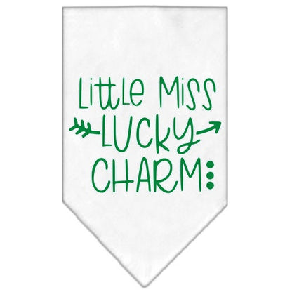 Bandana para mascotas y perros serigrafiada con la frase "Little Miss Lucky Charm"