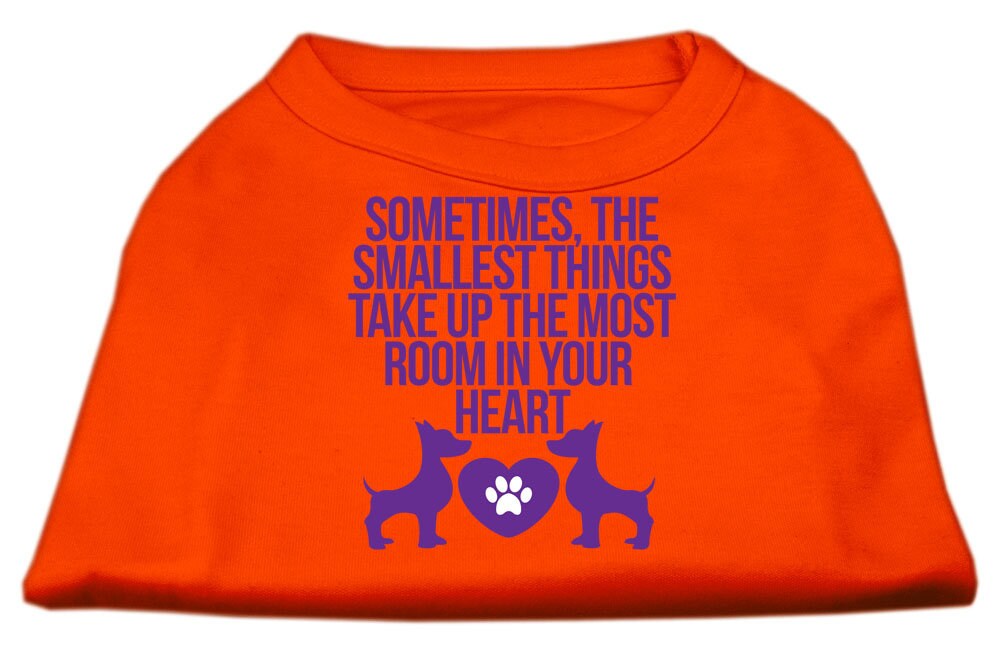 Camiseta para perros y gatos con serigrafía que dice: "A veces, las cosas más pequeñas ocupan el mayor espacio en tu corazón"