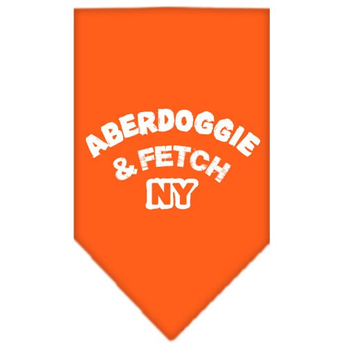 Bandana para mascotas y perros serigrafiada con la frase "Aberdoggie &amp; Fetch NY"