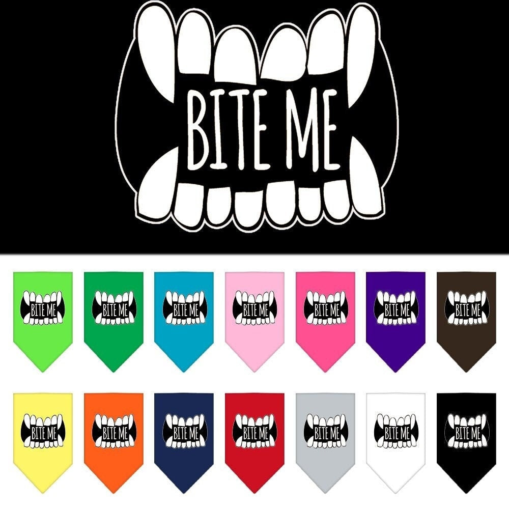 Bandana para mascotas y perros serigrafiada con la frase "Bite Me"