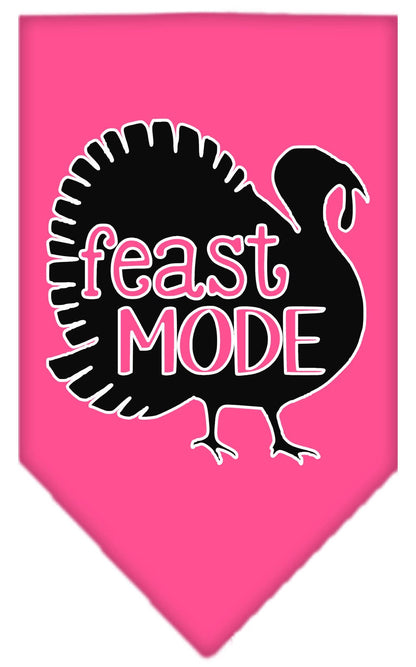 Bandana para mascotas y perros serigrafiada con la frase "Feast Mode"