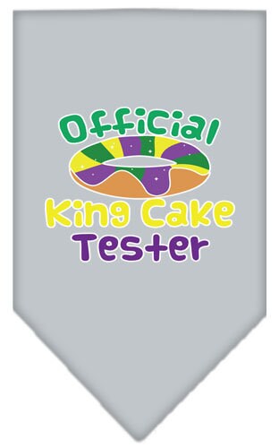 Bandana para mascotas y perros serigrafiada con el texto "King Cake Tester"