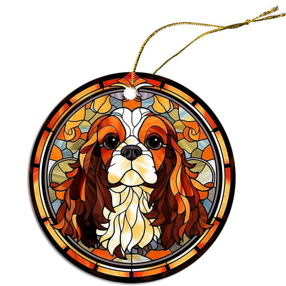 Adorno navideño de vidrieras con la raza de perro "Cavalier King Charles Spaniel"