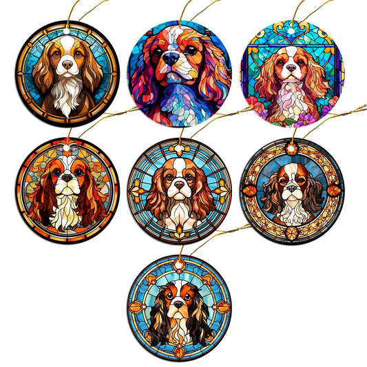 Adorno navideño de vidrieras con la raza de perro "Cavalier King Charles Spaniel"