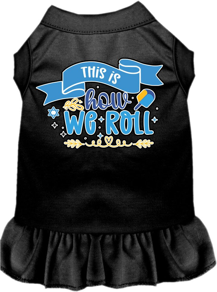 Vestido para mascotas, perros y gatos de Hanukkah serigrafiado con la frase "This Is How We Roll"