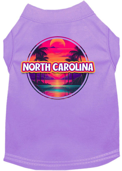 Camiseta serigrafiada para perros y gatos, para mascotas pequeñas y medianas (tallas XS a XL), "North Carolina Neon Beach Sunset"