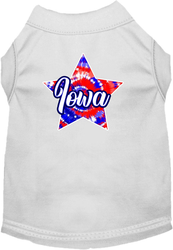 Camiseta serigrafiada para perros y gatos, para mascotas pequeñas y medianas (tallas XS a XL), "Iowa Patriotic Tie Dye"