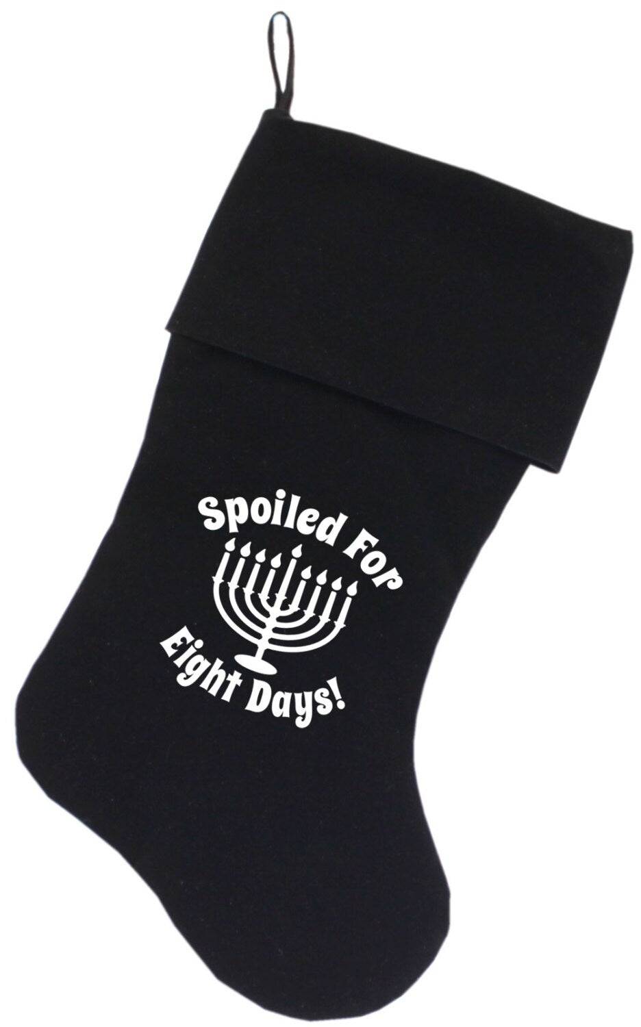 Medias de terciopelo para Hanukkah serigrafiadas con la frase "Mimada durante ocho días"