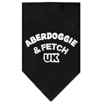 Bandana para mascotas y perros serigrafiada con la frase "Aberdoggie &amp; Fetch UK"