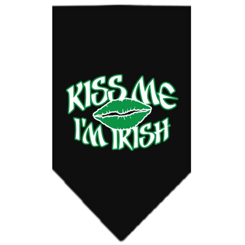 Bandana para mascotas y perros serigrafiada con la frase "Bésame, soy irlandés"