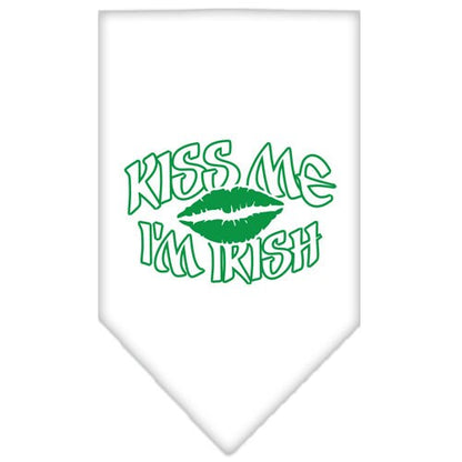 Bandana para mascotas y perros serigrafiada con la frase "Bésame, soy irlandés"