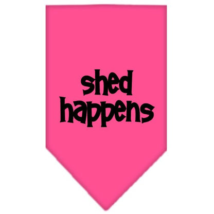 Bandana para mascotas y perros serigrafiada con la frase "Shed Happens"