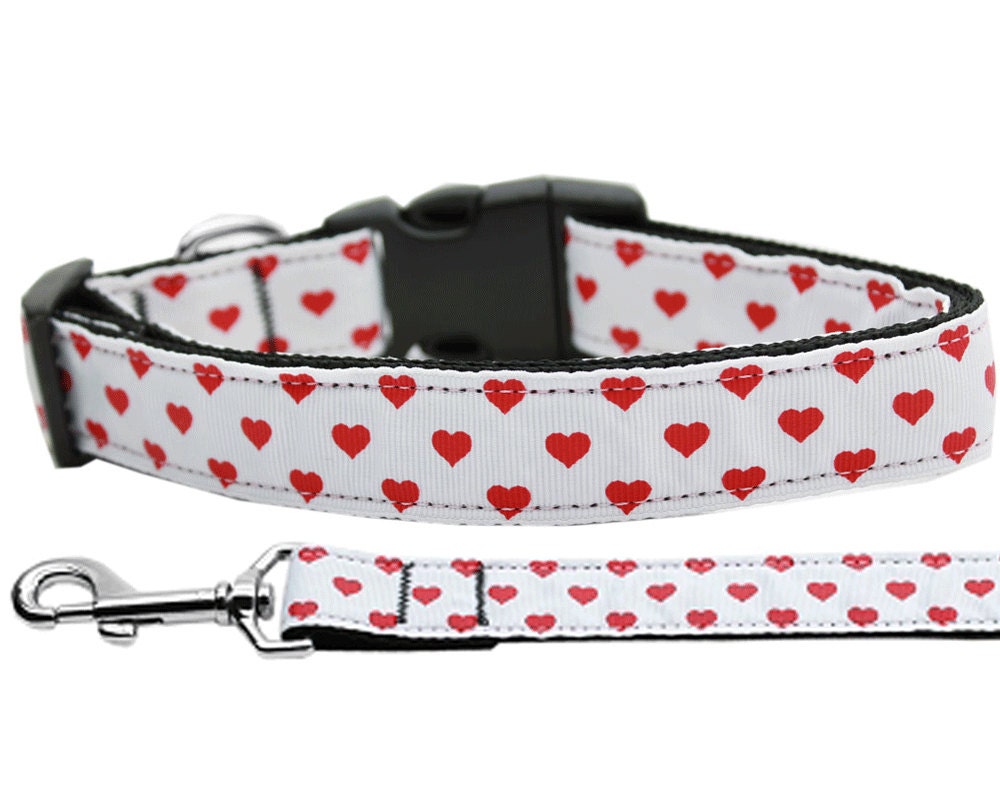 Collar o correa de nailon para perros y gatos, "corazones de lunares blancos y rojos"