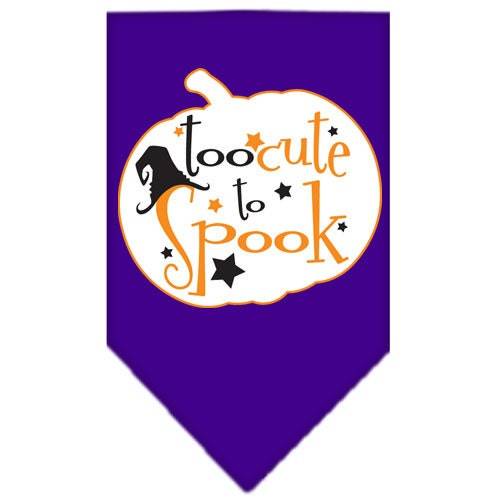 Bandana para perros y mascotas de Halloween serigrafiada con la frase "Too Cute To Spook"